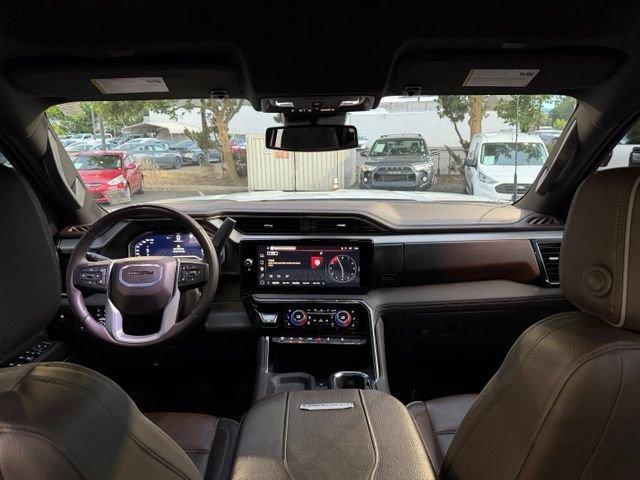 Used 2024 GMC Sierra 3500 Denali AWD/4WD image 38