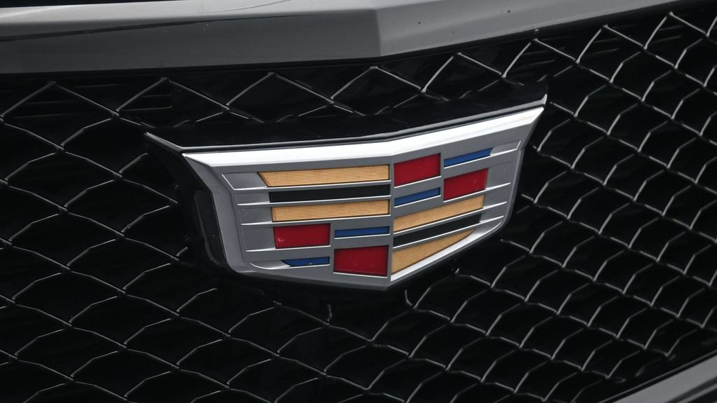 Certified 2024 Cadillac XT4 Sport w/ Cold Weather Package FWD image 19