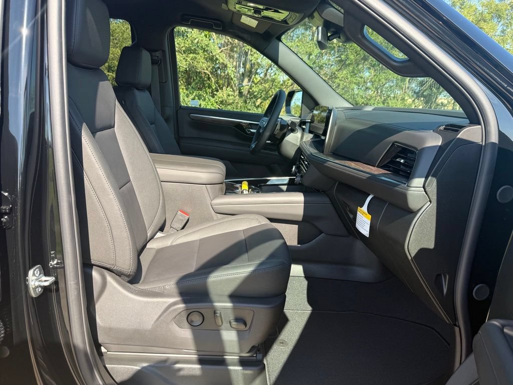 New 2026 Chevrolet Tahoe LT w/ Comfort Package AWD/4WD image 22