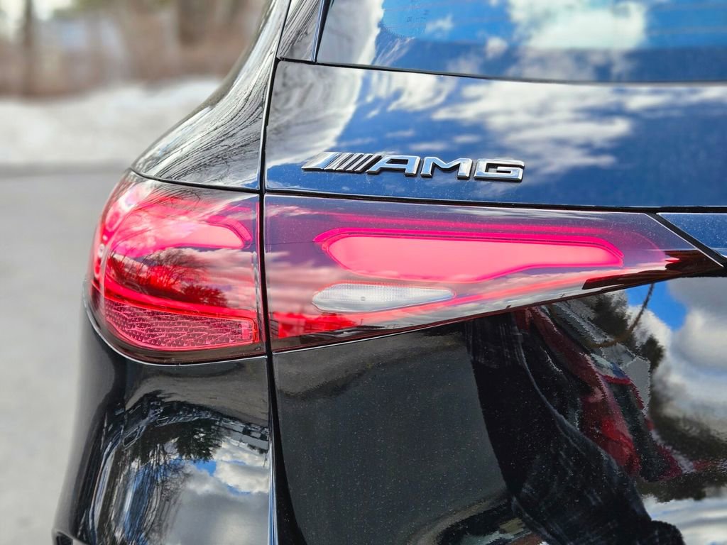 Certified 2024 Mercedes-Benz GLC 43 AMG 4MATIC image 9