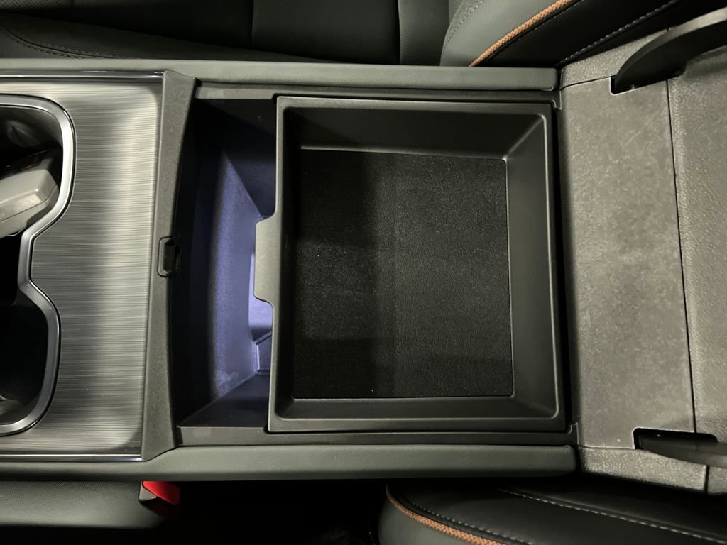 New 2026 GMC Acadia AT4 w/ LPO, Floor Liner Package image 15