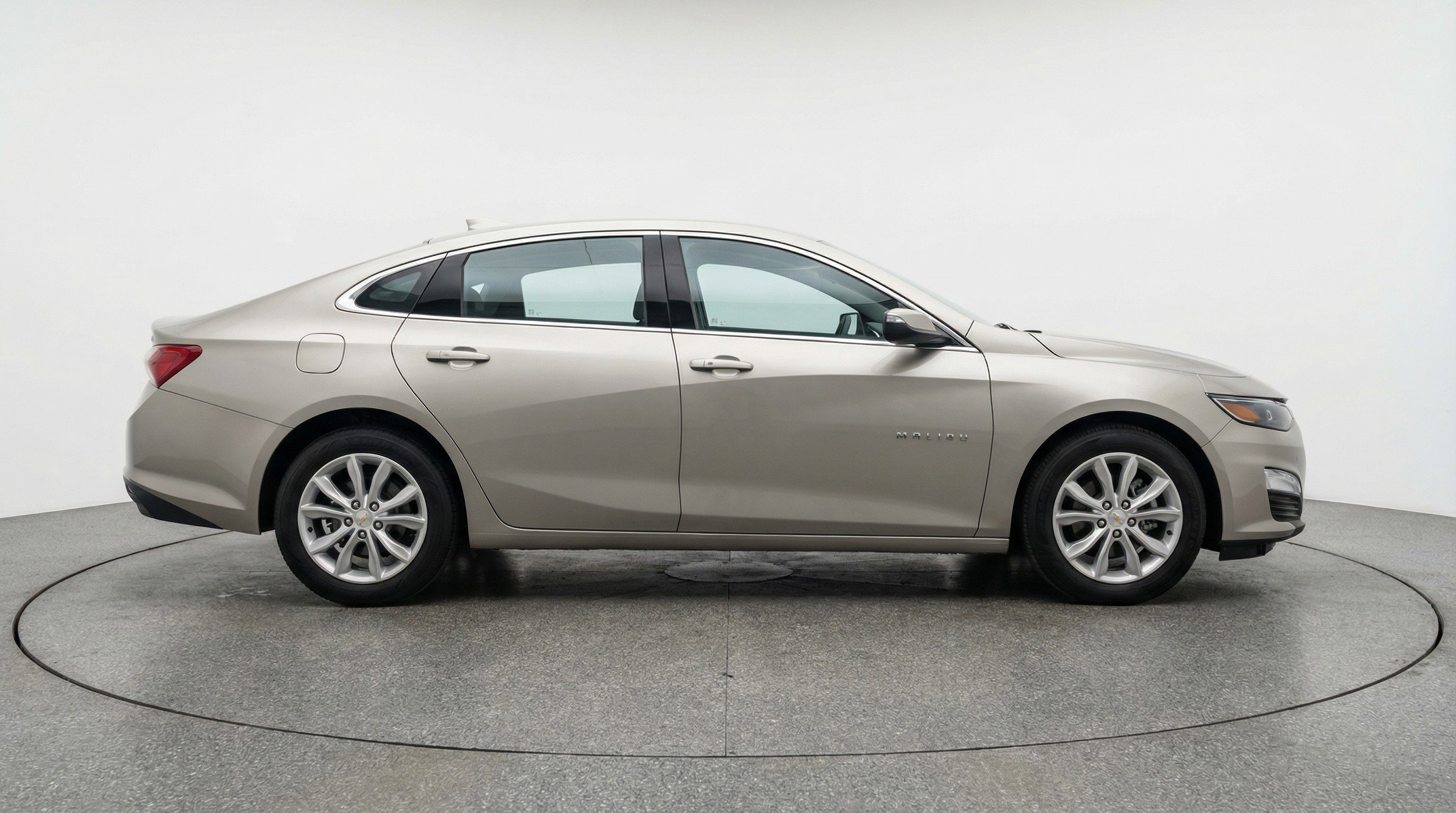 Used 2024 Chevrolet Malibu LT image 11
