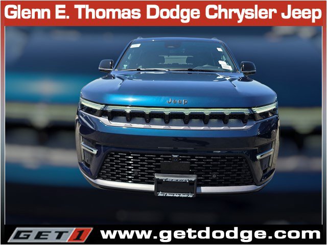 New 2026 Jeep Grand Wagoneer Summit AWD/4WD image 2