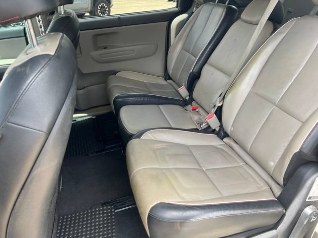 Used 2019 Kia Sedona EX FWD image 12