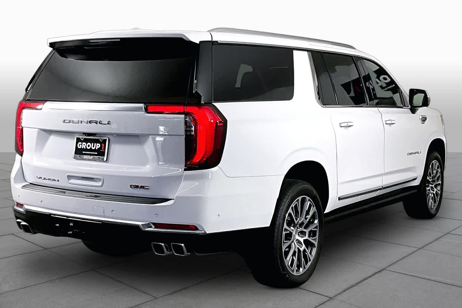 Certified 2026 GMC Yukon XL Denali w/ Sun & Power Step Package RWD image 12