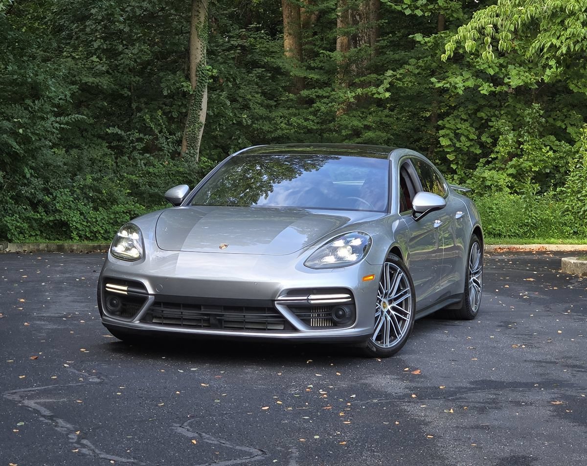 Used 2018 Porsche Panamera Turbo AWD/4WD image 1