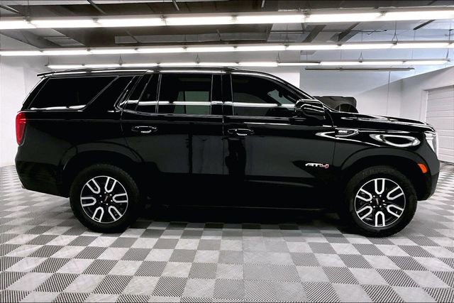 Used 2024 GMC Yukon AT4 w/ Technology Package AWD/4WD image 16