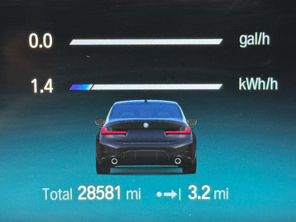 Certified 2023 BMW 330e xDrive w/ M Sport Package AWD/4WD image 18