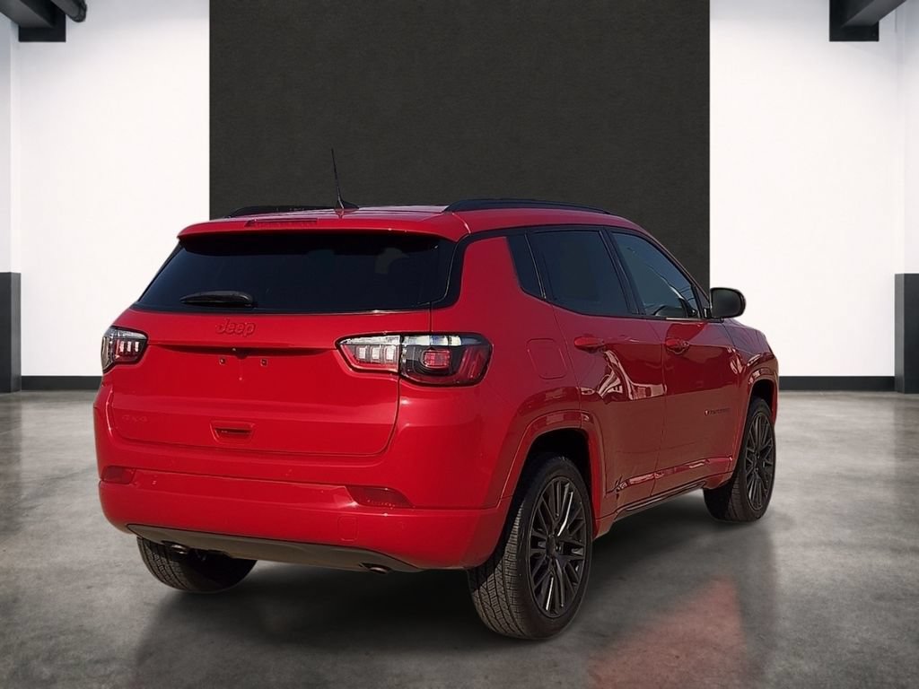Used 2023 Jeep Compass Limited AWD/4WD image 4