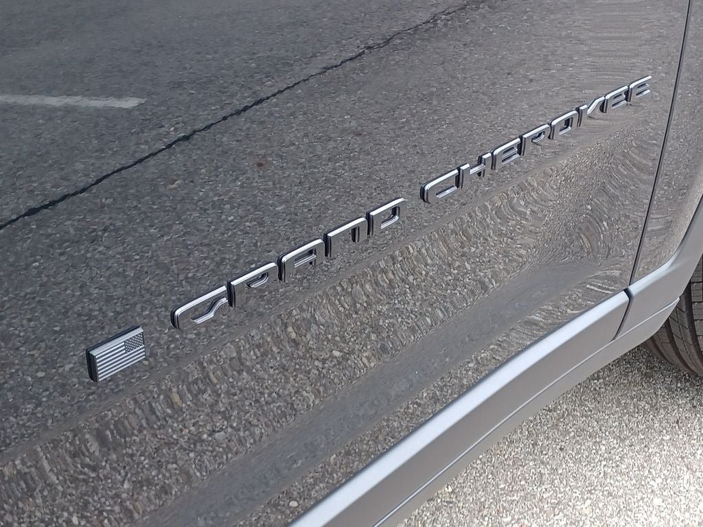 New 2026 Jeep Grand Cherokee Altitude AWD/4WD image 6