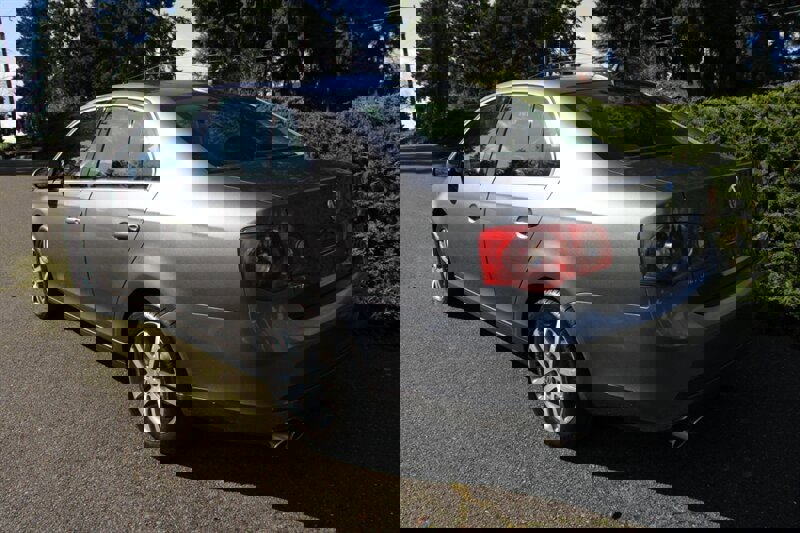 Used 2005 Volkswagen Jetta 2.5 image 4