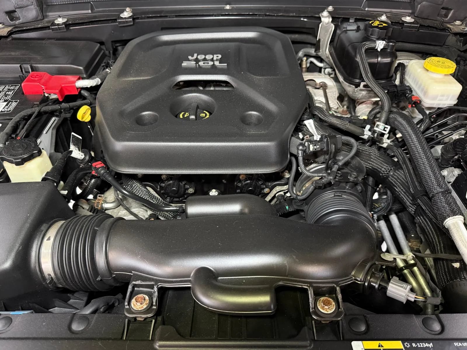 Used 2018 Jeep Wrangler Sport AWD/4WD image 12