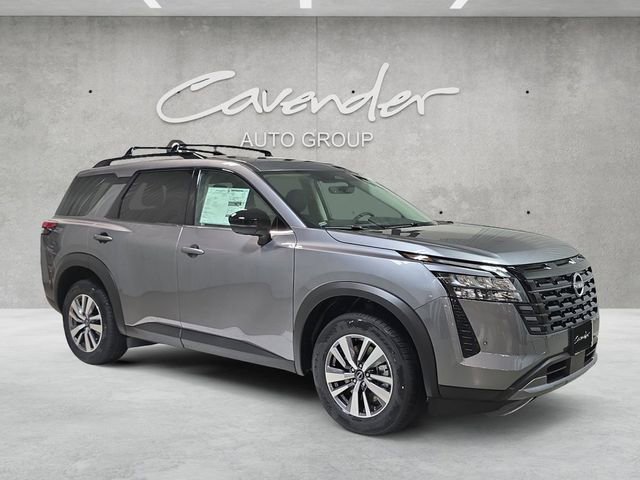 New 2026 Nissan Pathfinder SL image 2