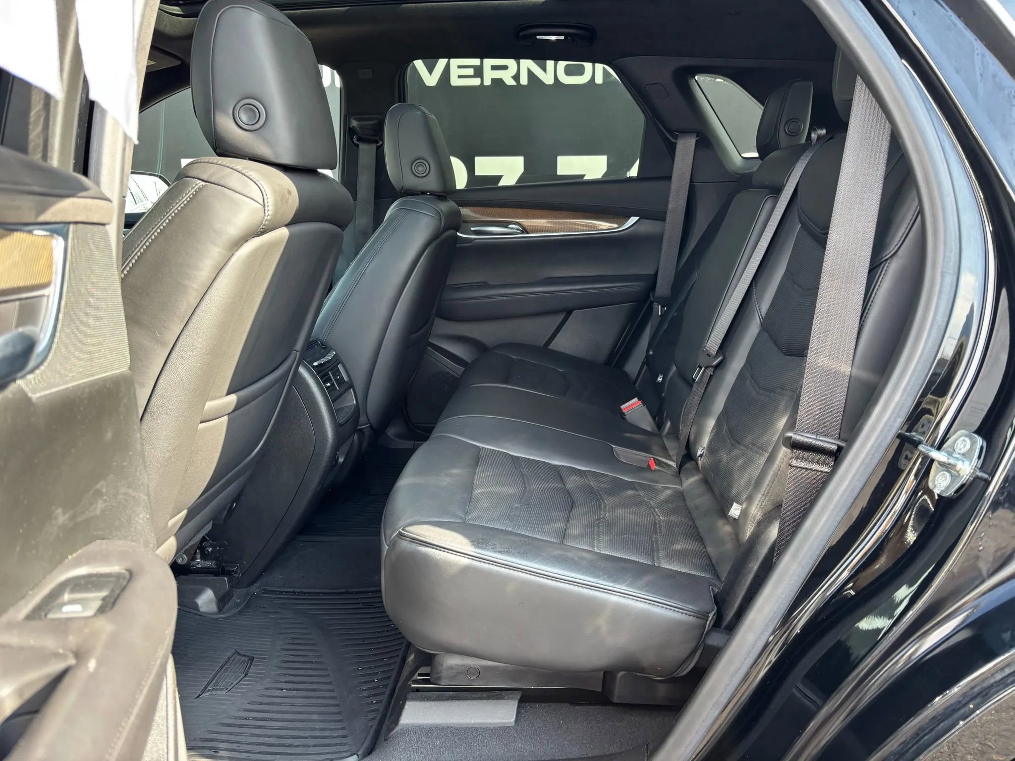 Used 2018 Cadillac XT5 Platinum image 17