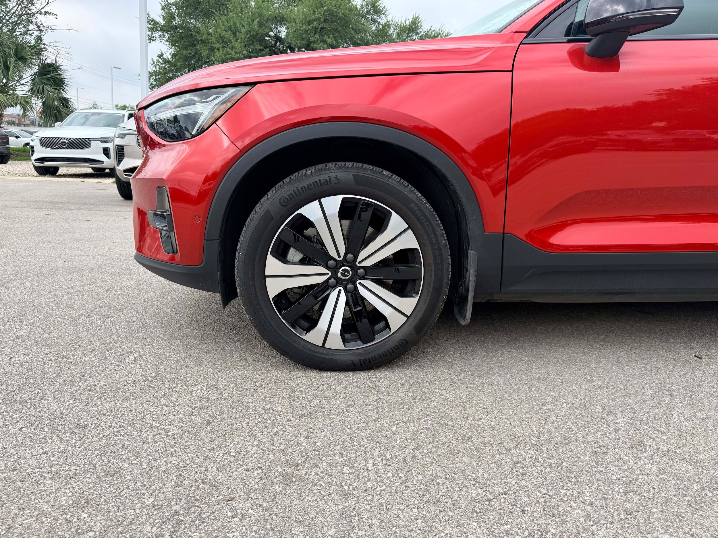 Certified 2023 Volvo C40 P8 Recharge Plus AWD/4WD image 8