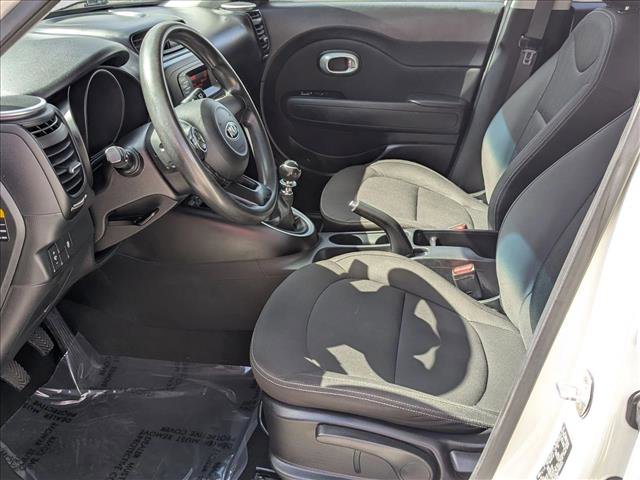 Used 2016 Kia Soul FWD image 15