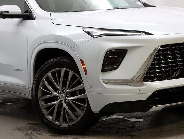 New 2026 Buick Enclave Avenir w/ Super Cruise Package image 3