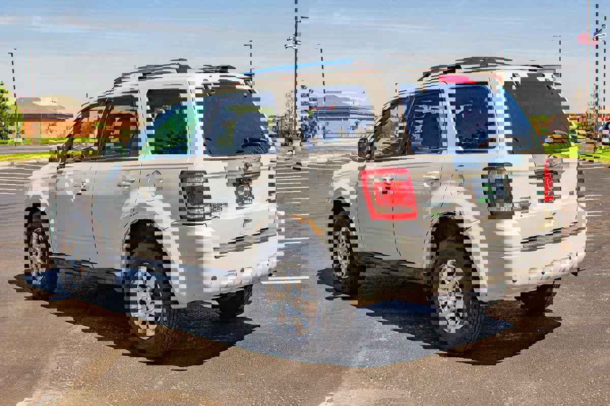 Used 2012 Ford Escape Limited AWD/4WD image 5