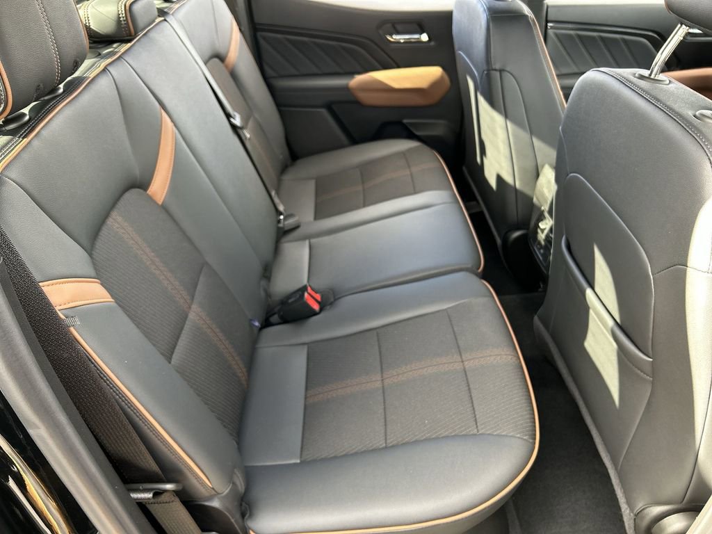 Used 2024 GMC Canyon AT4 w/ Technology Package image 26