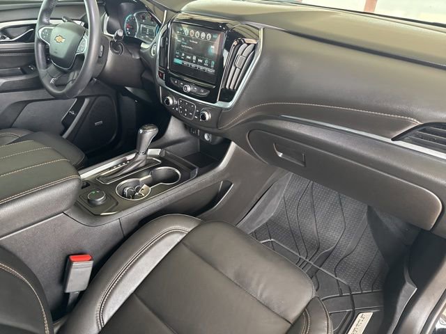 Used 2019 Chevrolet Traverse LT w/ LT Premium Package FWD image 12