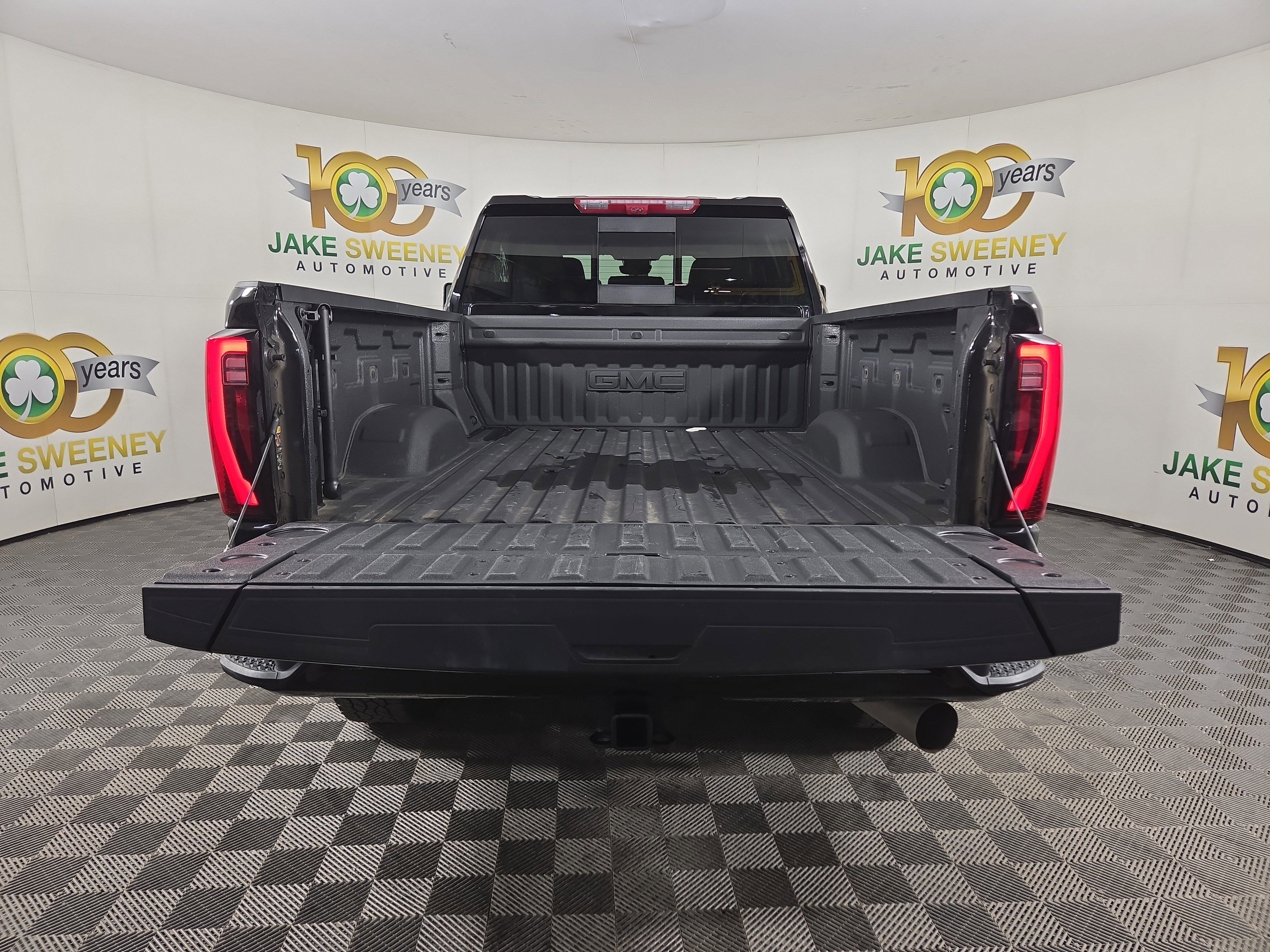 Certified 2025 GMC Sierra 3500 Denali w/ Denali Reserve Package image 34