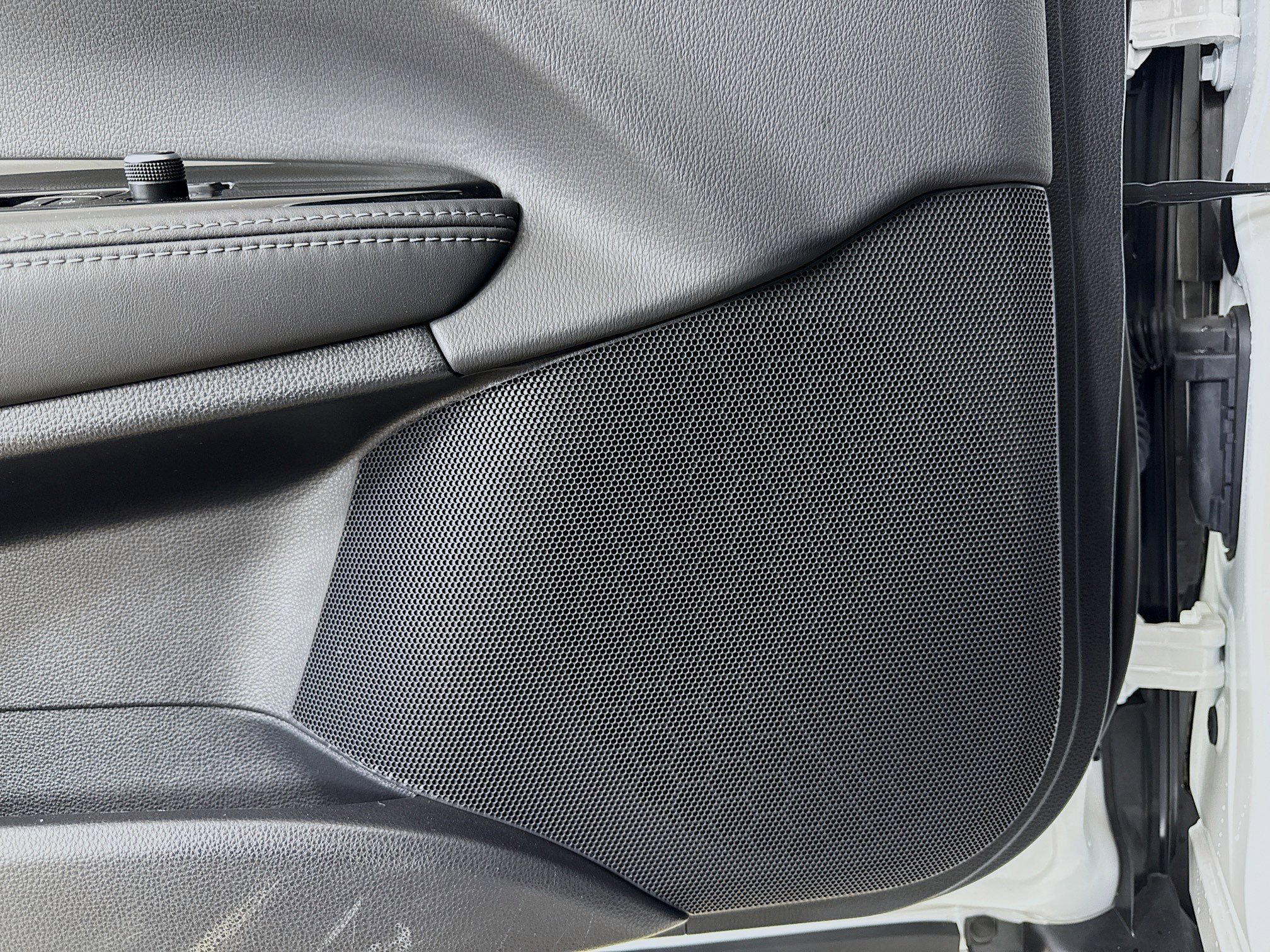 Used 2023 Toyota Mirai XLE w/ Advanced Technology Package image 19