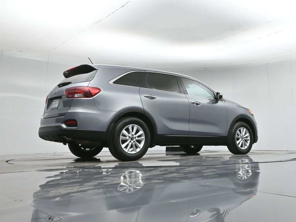 Used 2020 Kia Sorento LX image 49
