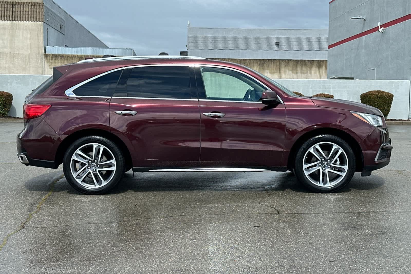 Used 2017 Acura MDX SH-AWD w/ Advance Package image 6