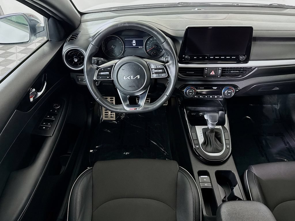 Certified 2024 Kia Forte GT-Line FWD image 4