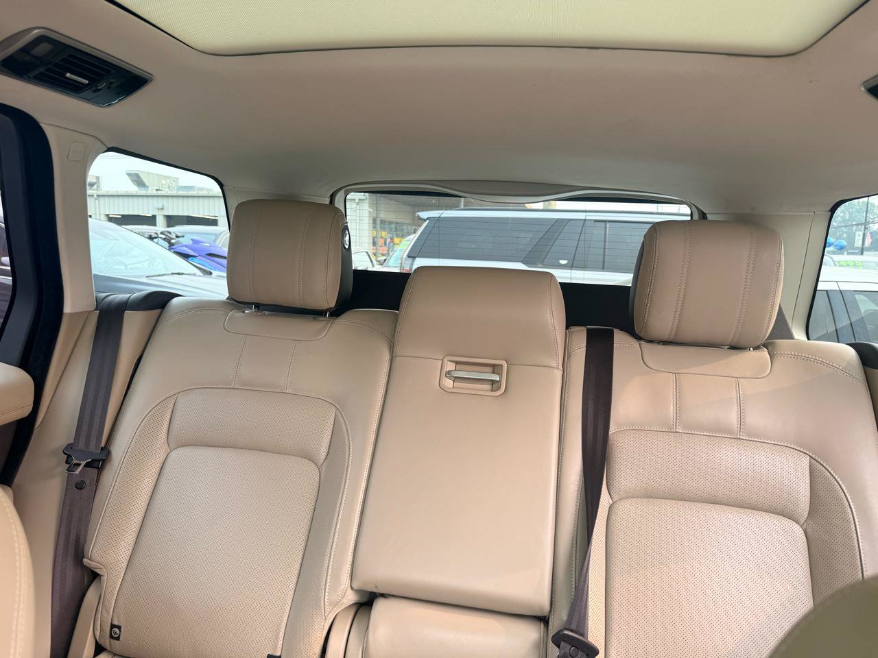 Used 2019 Land Rover Range Rover HSE AWD/4WD image 18