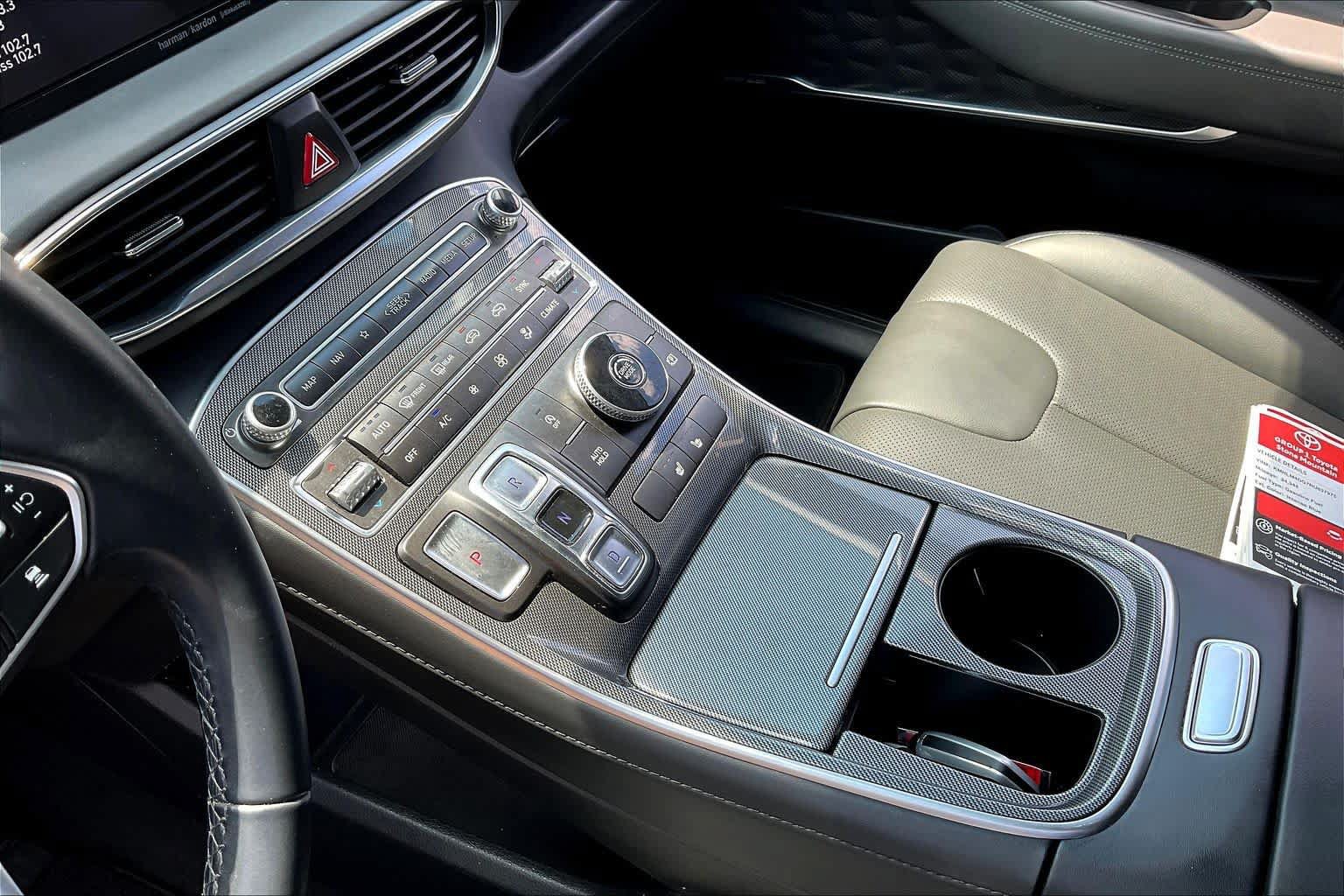 Used 2023 Hyundai Santa Fe SEL w/ Premium Package FWD image 17