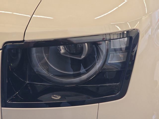 New 2026 Land Rover Defender 110 X-Dynamic SE image 21