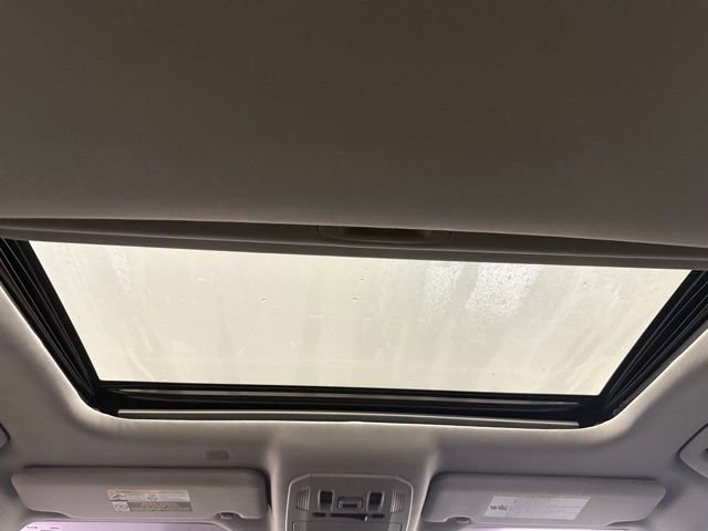 Used 2021 Toyota Highlander Limited image 29