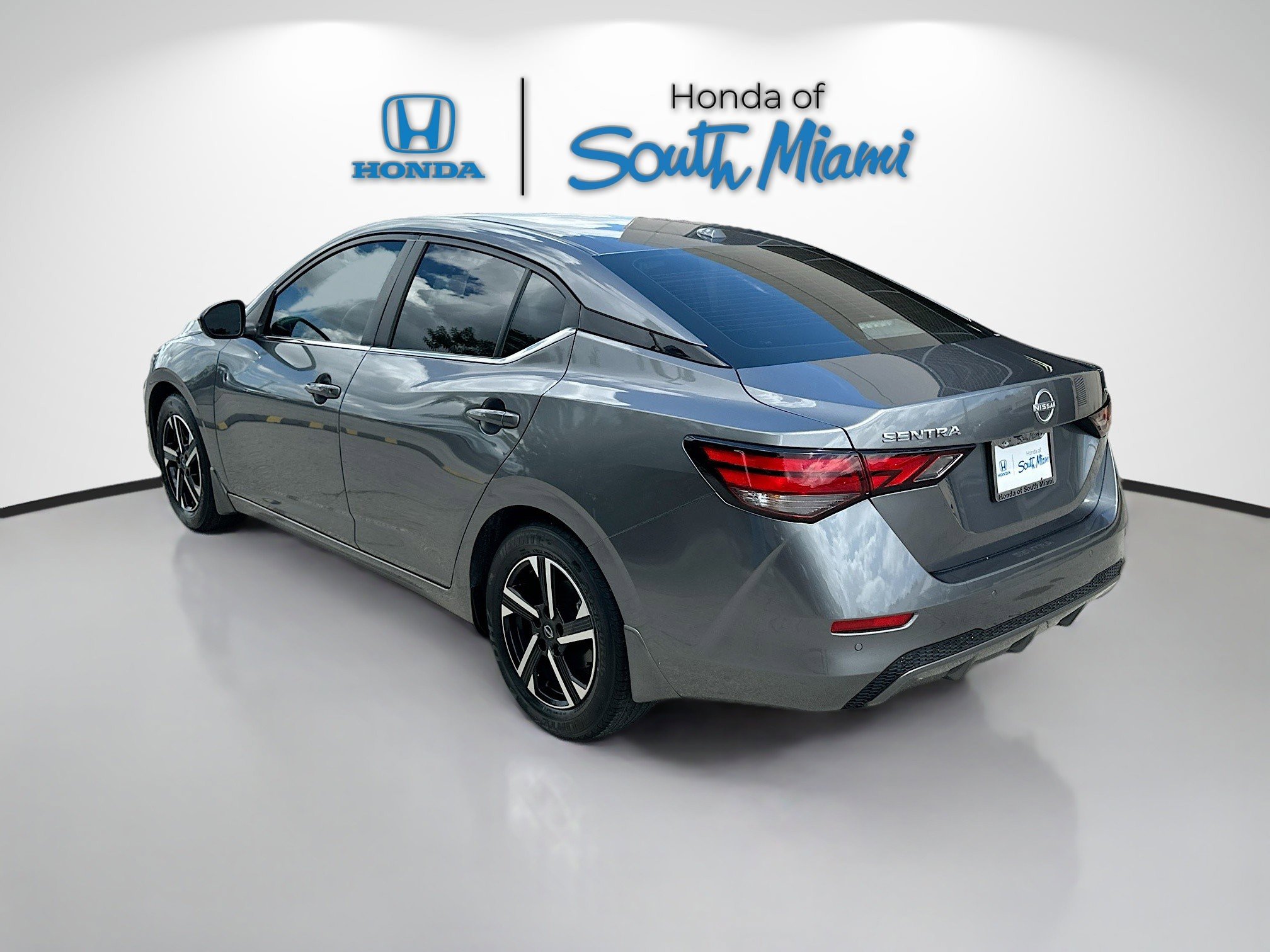 Used 2024 Nissan Sentra SV w/ All-Weather Package image 4