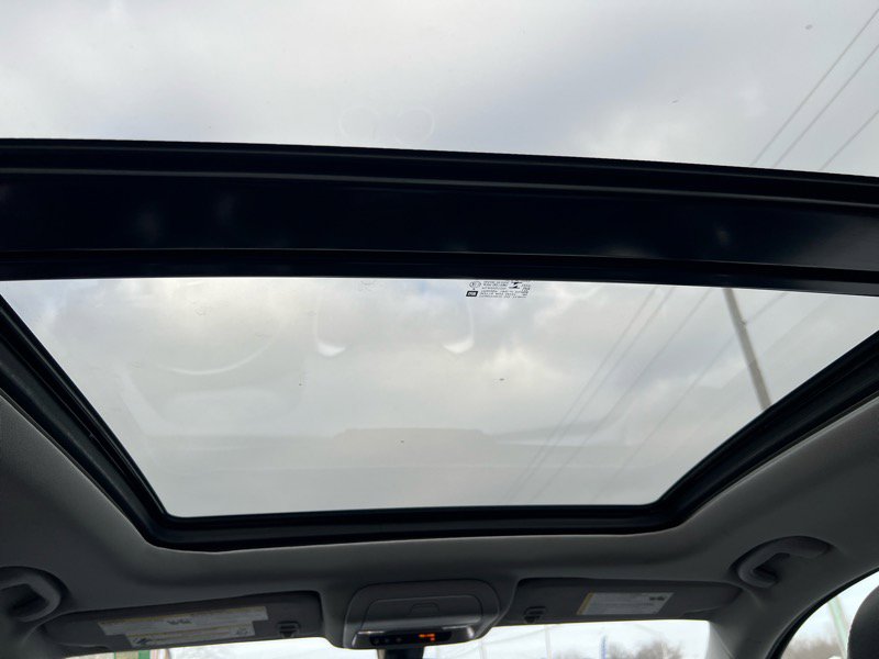 Used 2019 GMC Terrain SLT w/ Preferred Package image 16