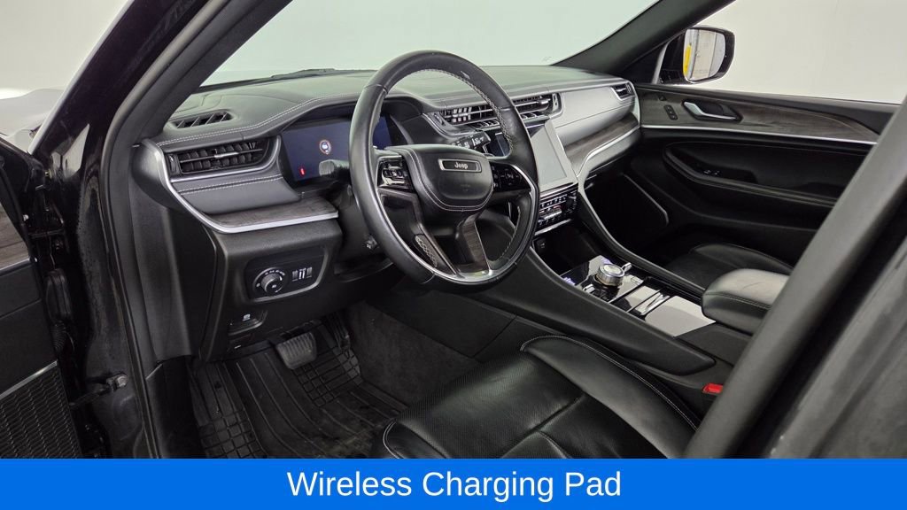 Used 2022 Jeep Grand Cherokee Overland w/ Luxury Tech Group IV image 14