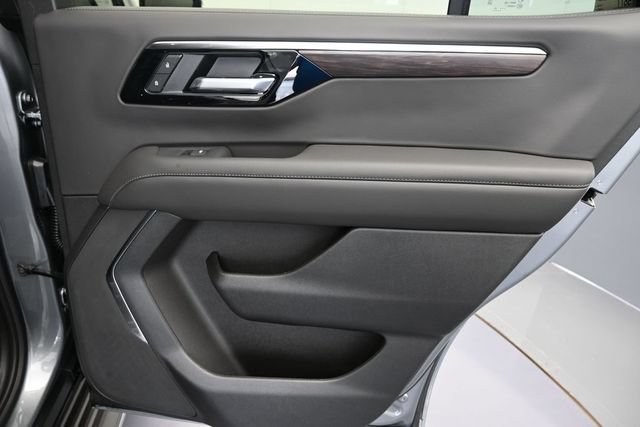 New 2026 Chevrolet Tahoe LS w/ LS Custom Edition AWD/4WD image 30