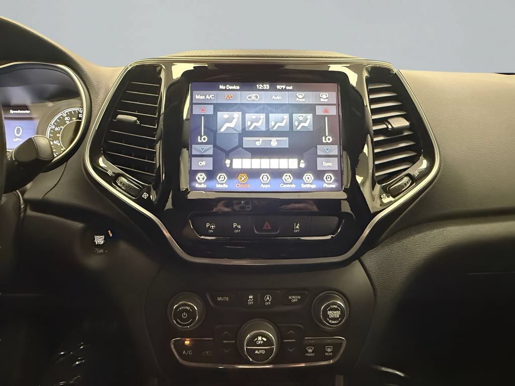 Used 2020 Jeep Cherokee Limited w/ Technology Group FWD image 26