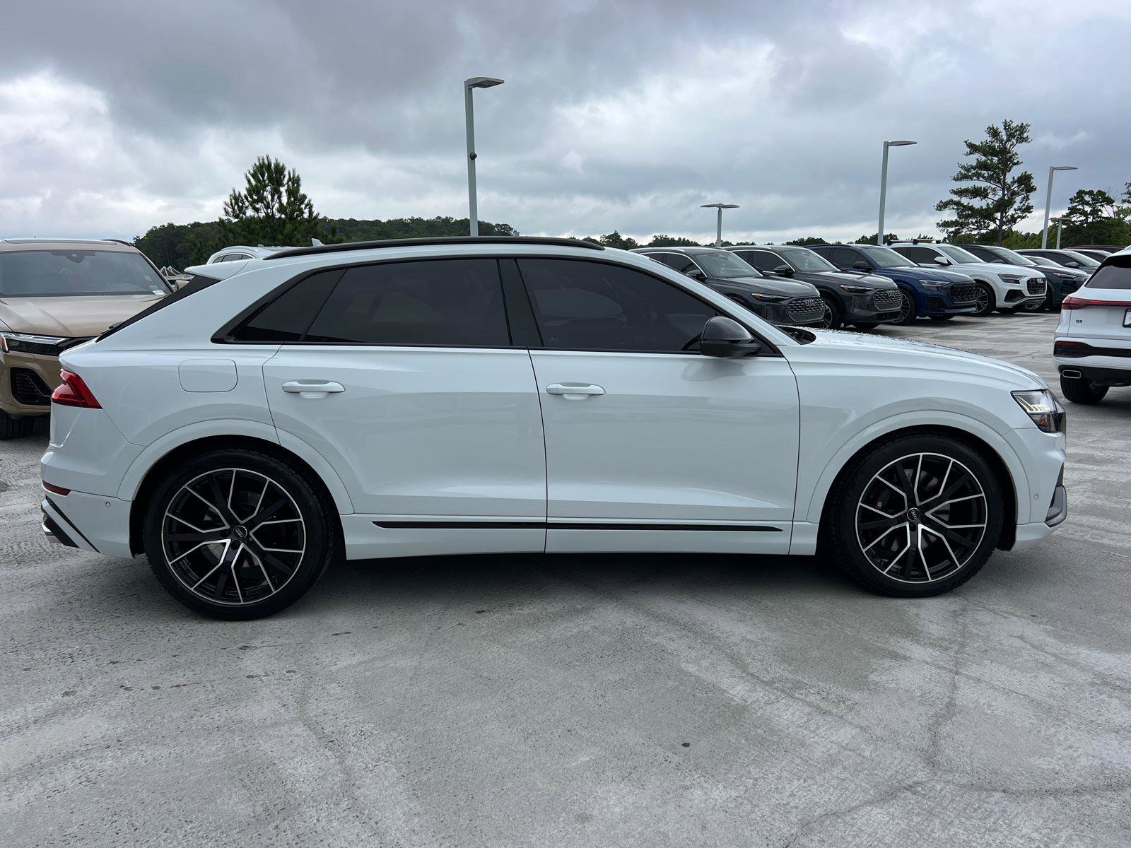 Used 2021 Audi SQ8 Prestige w/ Prestige Package image 4