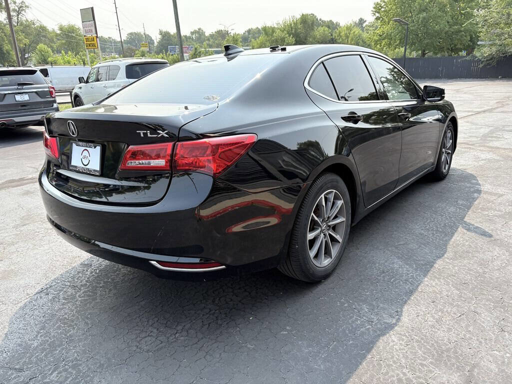 Used 2018 Acura TLX image 4