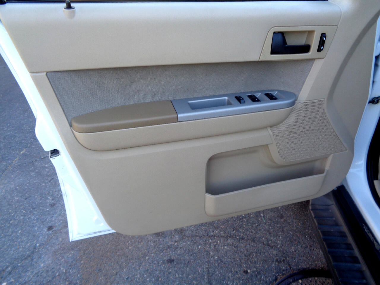 Used 2012 Ford Escape XLT image 15