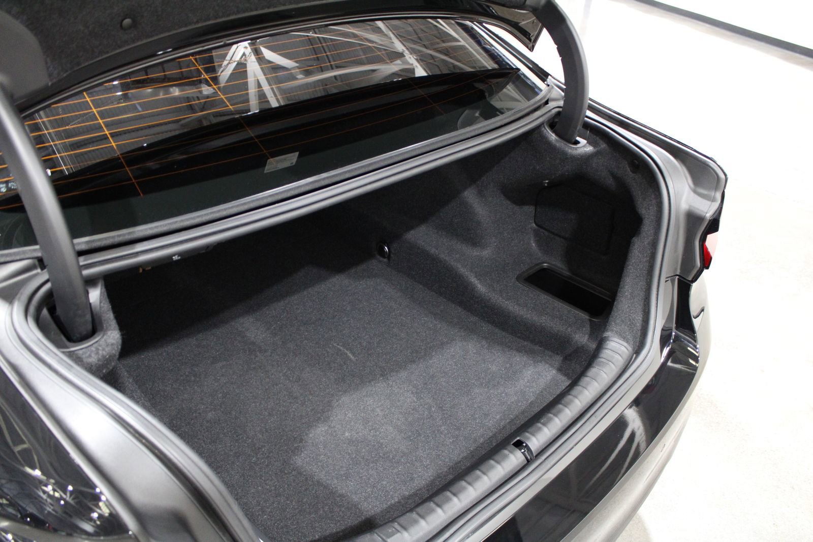 Used 2021 BMW 530i w/ Premium Package RWD image 38
