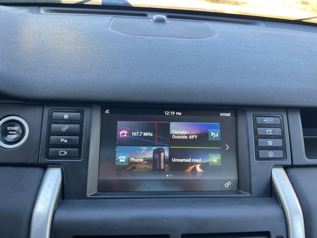 Used 2018 Land Rover Discovery Sport HSE image 20