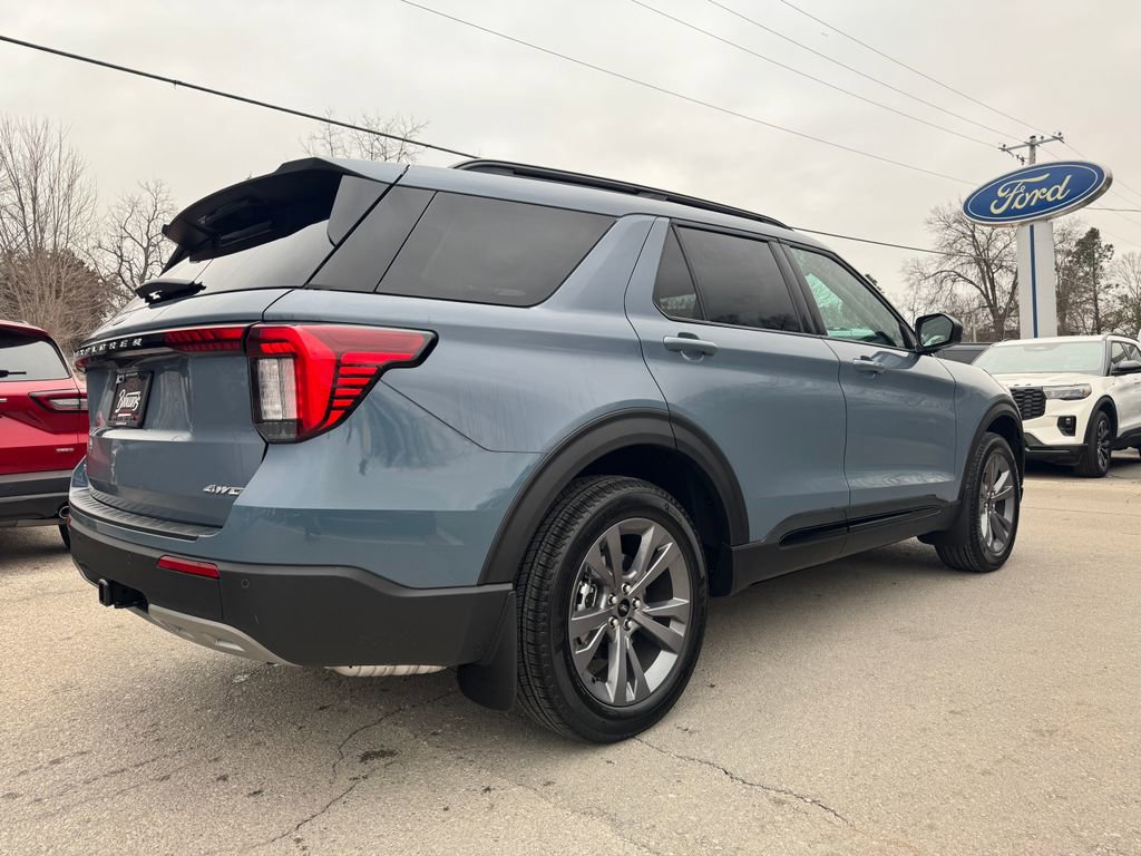 New 2026 Ford Explorer Active w/ Active Comfort Package image 5
