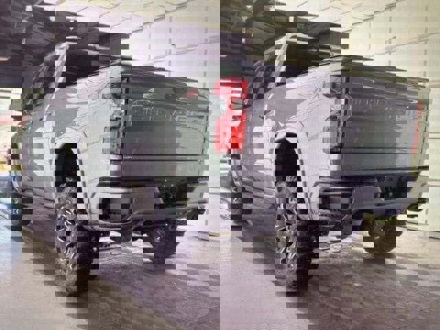 Used 2021 Chevrolet Silverado 1500 RST w/ Convenience Package II image 10