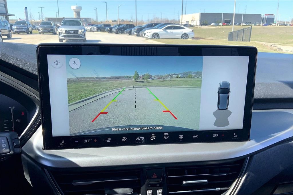 Used 2024 Ford Escape SE image 15