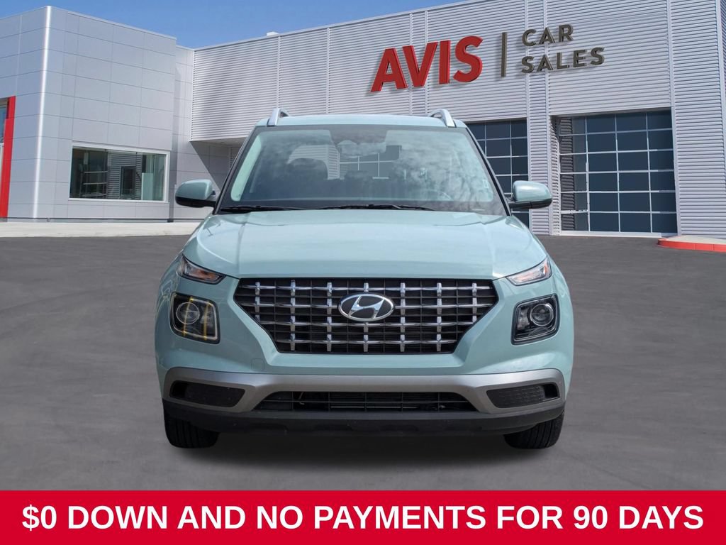 Used 2025 Hyundai Venue SEL FWD image 2