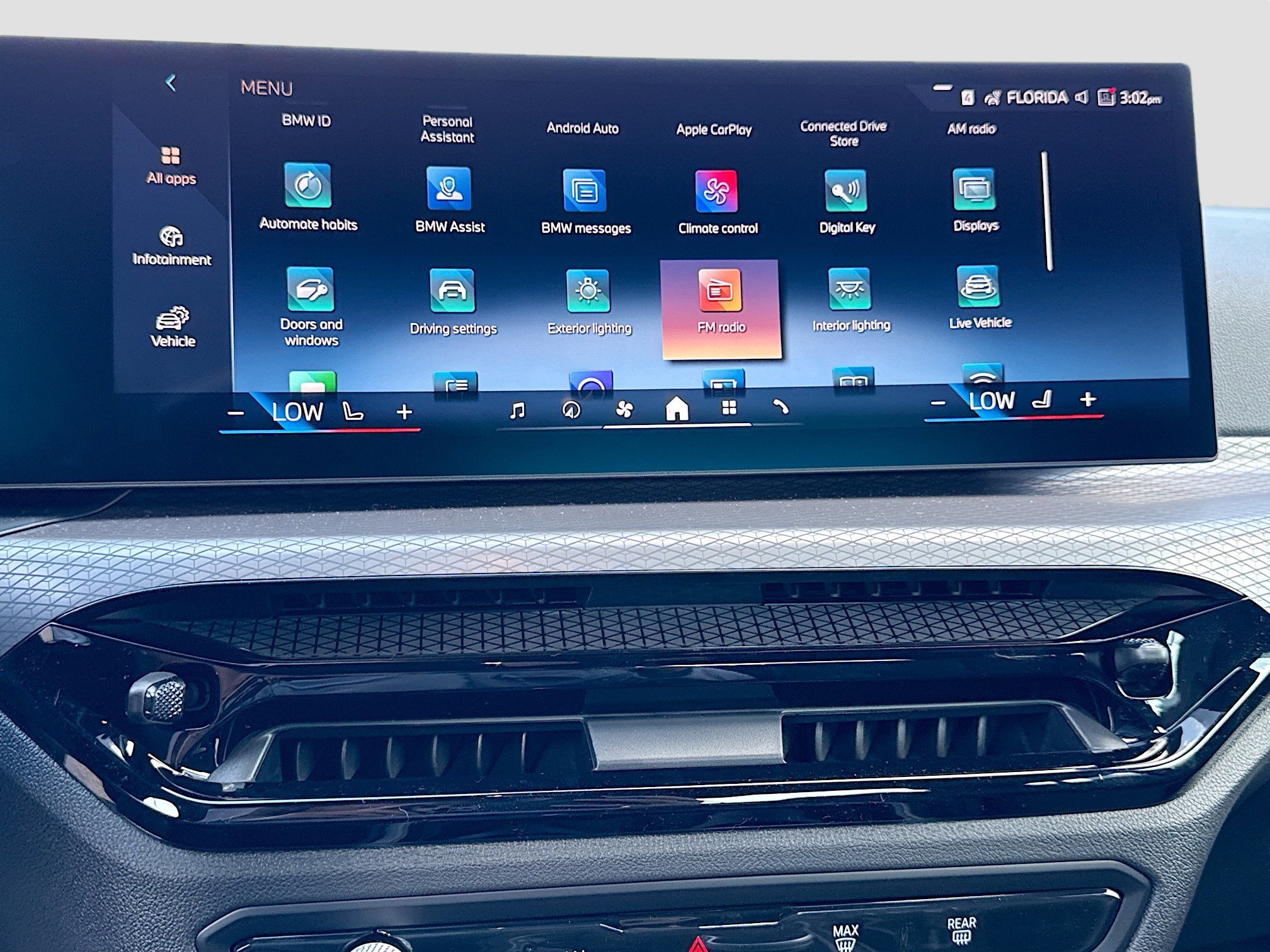 New 2026 BMW 430i Coupe w/ Parking Assistance Package image 29