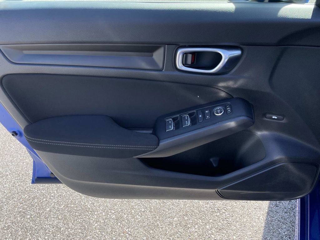 Used 2023 Honda Civic Sport image 15