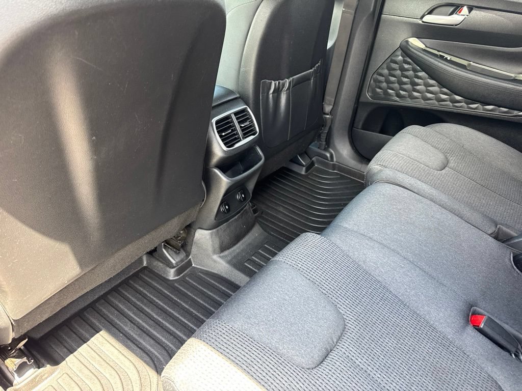 Used 2020 Hyundai Santa Fe SEL FWD image 15